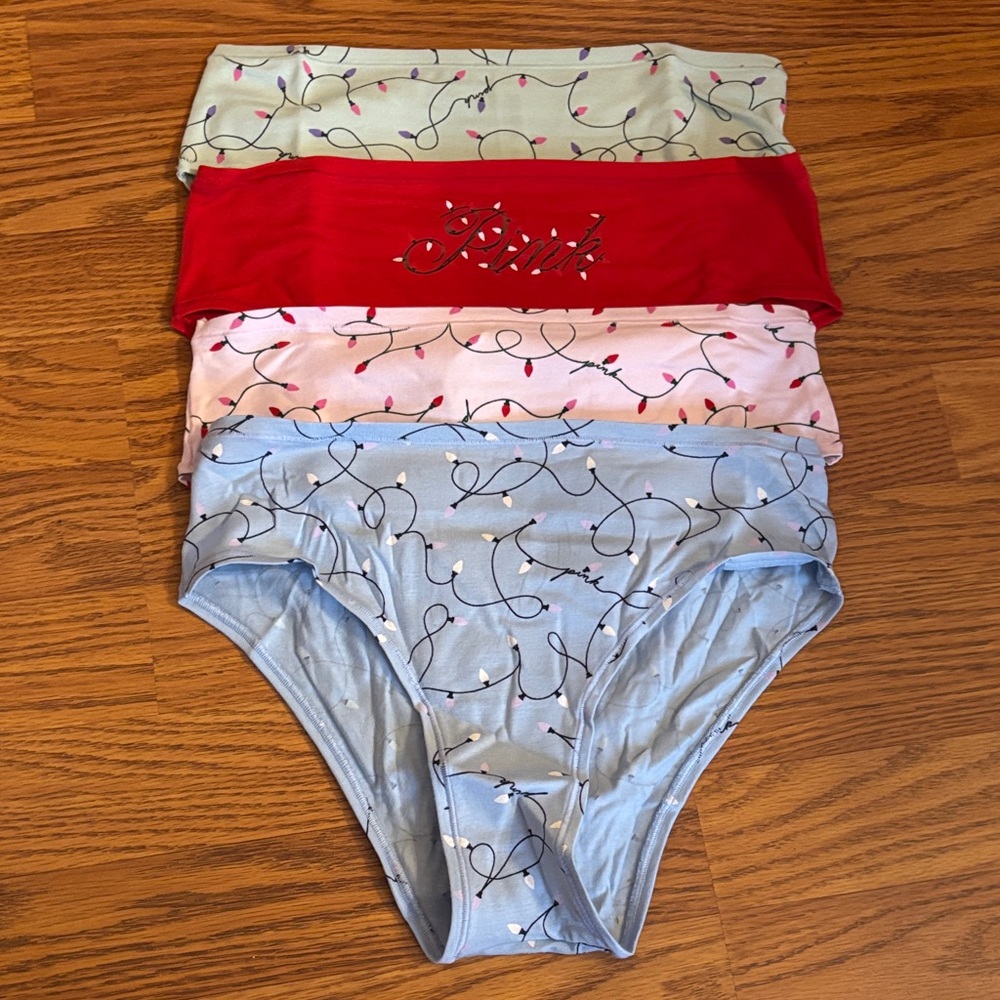 Victoria’s Secret PINK cotton cheeky style Christmas panties
